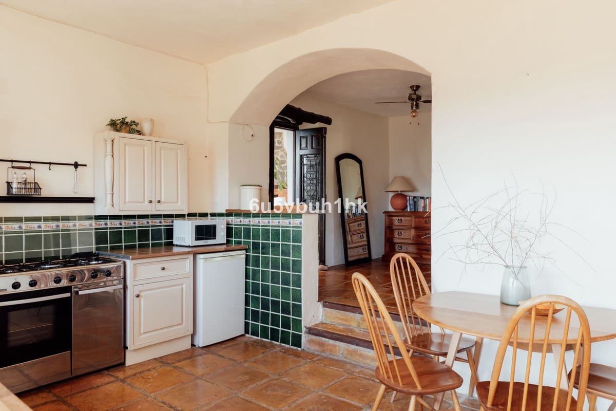 2 makuuhuone Omakotitalo myytävänä paikassa Malaga kaupunki - 480 000 € (Ref: 9479741)