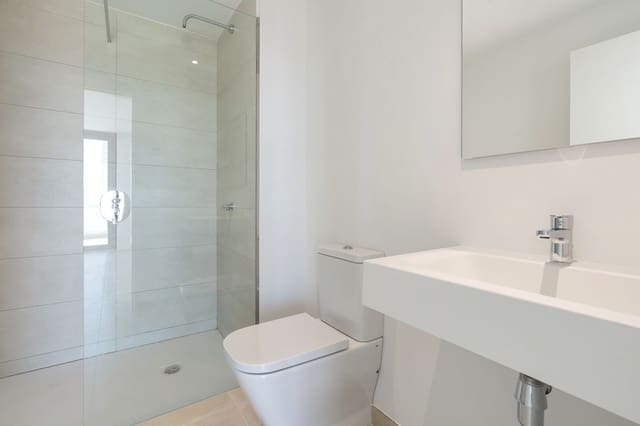 2 soveværelse Lejlighed til salg i Benalmadena Costa, Benalmádena med swimmingpool garage - € 485.000 (Ref: 9479749)