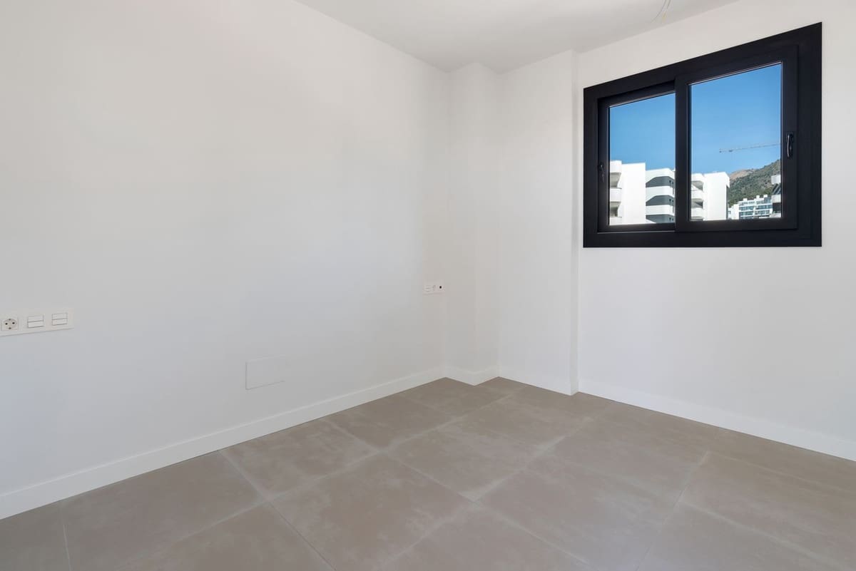 2 bedroom Apartment for sale in Benalmadena Costa with pool garage - € 485,000 (Ref: 9479749)