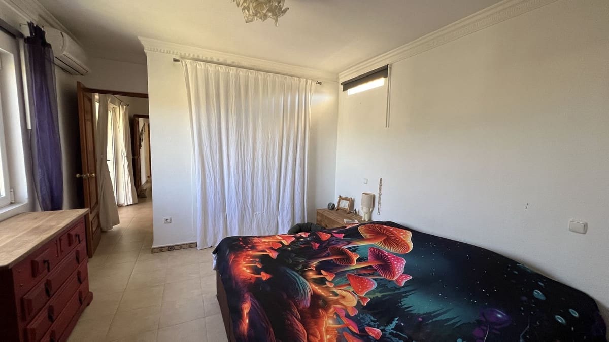 3 bedroom Villa for sale in Alhaurin el Grande with pool - € 485,000 (Ref: 9479751)