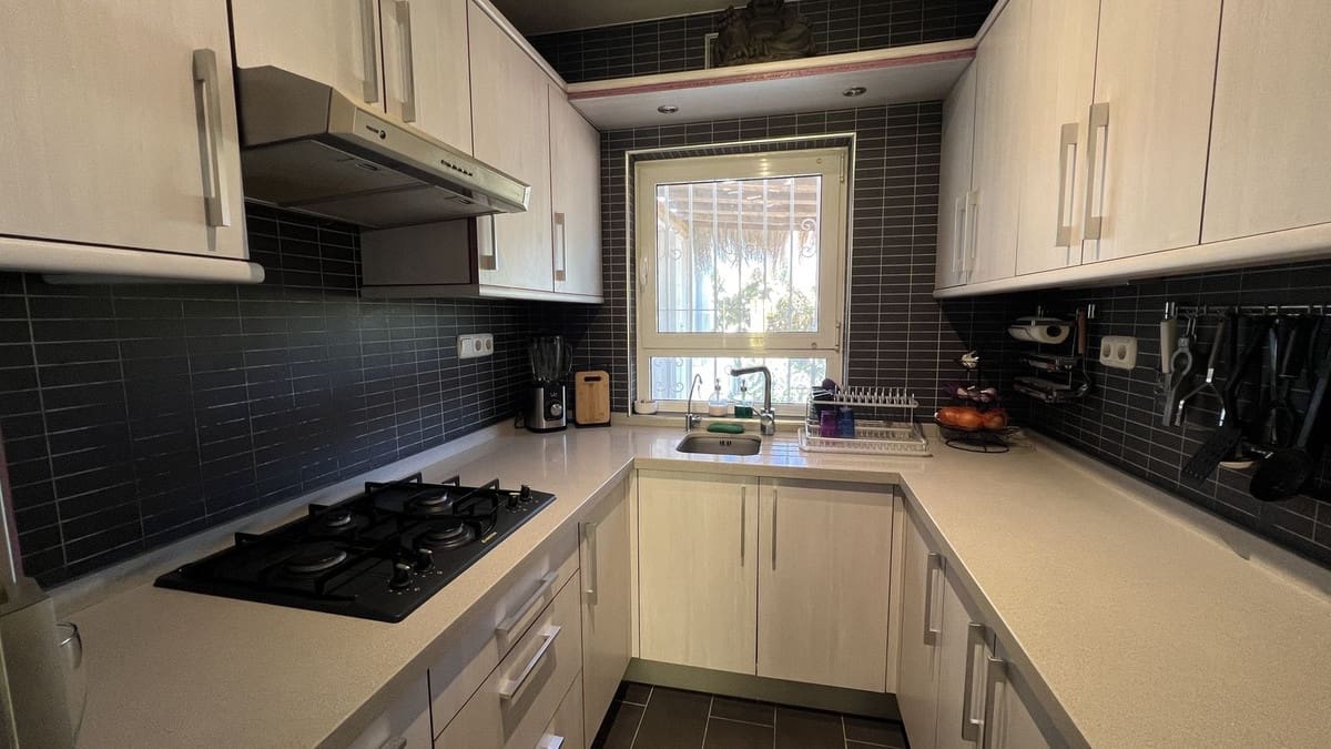 3 bedroom Villa for sale in Alhaurin el Grande with pool - € 485,000 (Ref: 9479751)