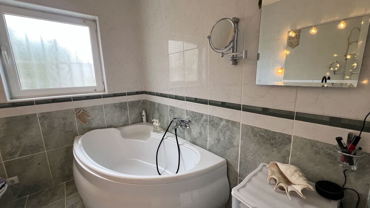 3 bedroom Villa for sale in Alhaurin el Grande with pool - € 485,000 (Ref: 9479751)