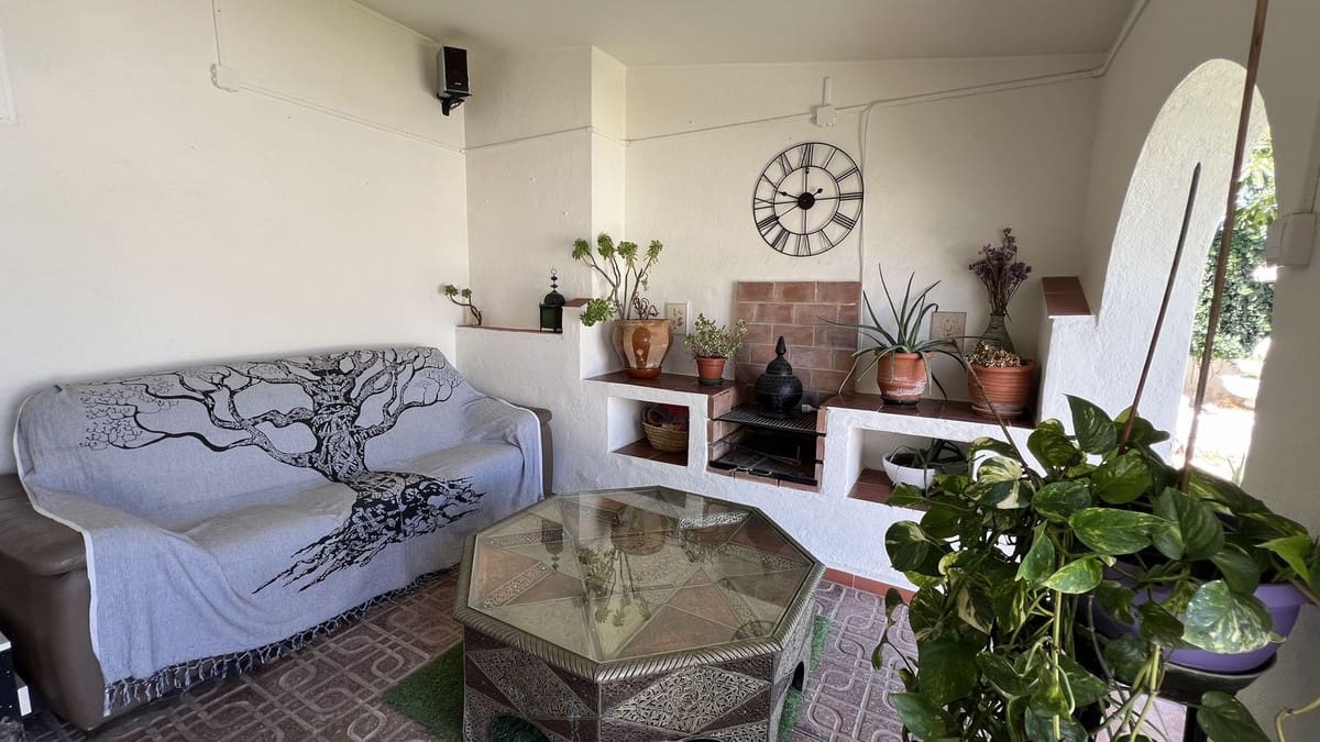 3 bedroom Villa for sale in Alhaurin el Grande with pool - € 485,000 (Ref: 9479751)