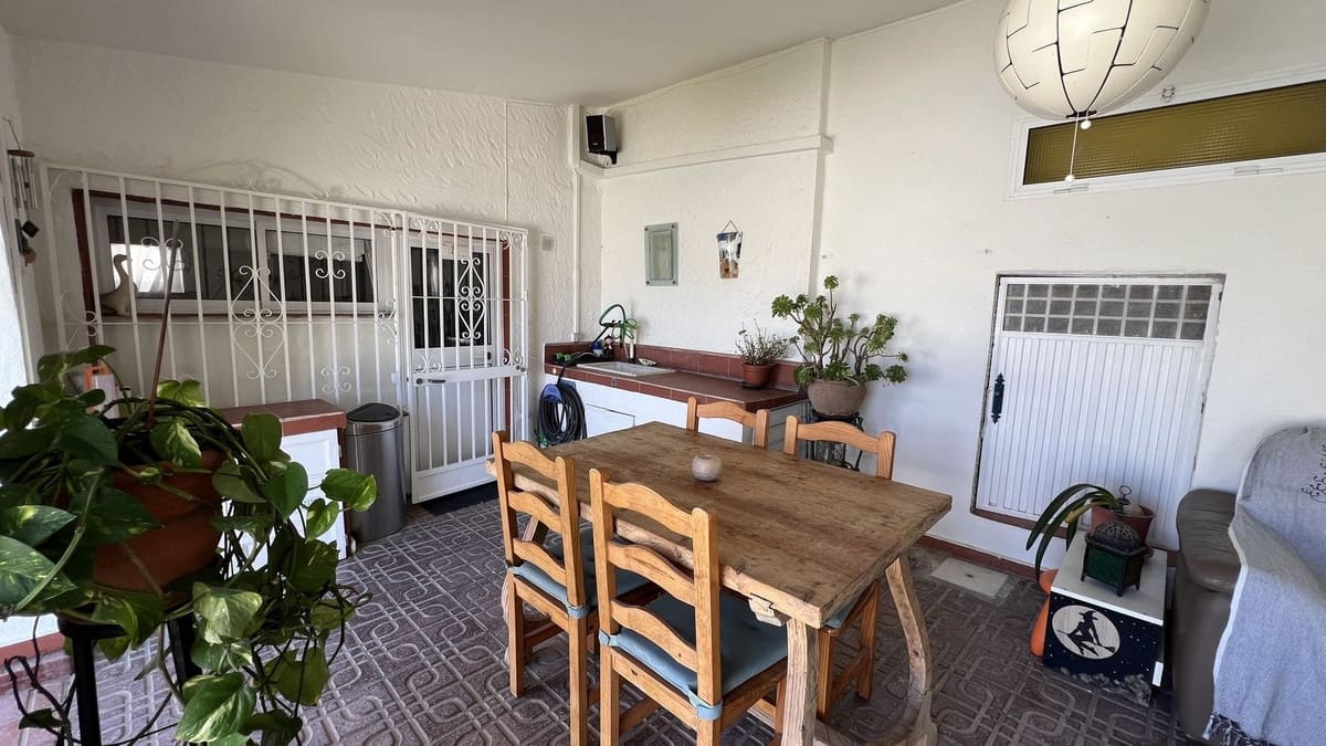 3 bedroom Villa for sale in Alhaurin el Grande with pool - € 485,000 (Ref: 9479751)