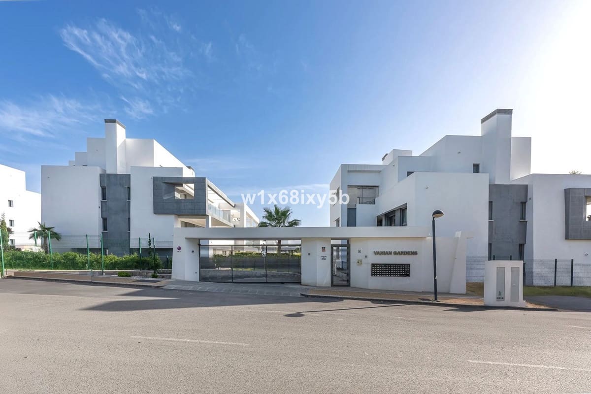 2 bedroom Apartment for sale in New Golden Mile with pool garage - € 487,000 (Ref: 9479753)