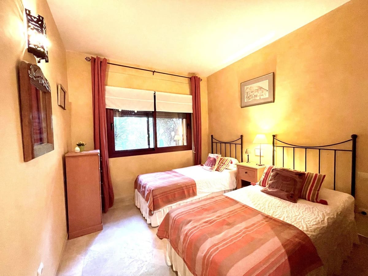 2 bedroom Apartment for sale in Los Monteros with pool garage - € 490,000 (Ref: 9479757)