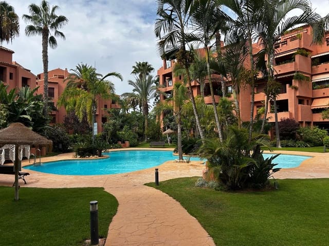 2 bedroom Apartment for sale in Los Monteros, Marbella with pool garage - € 490,000 (Ref: 9479757)