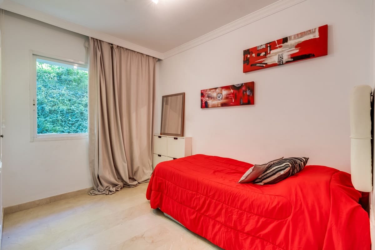 3 bedroom Apartment for sale in La Quinta with pool - € 490,000 (Ref: 9479758)