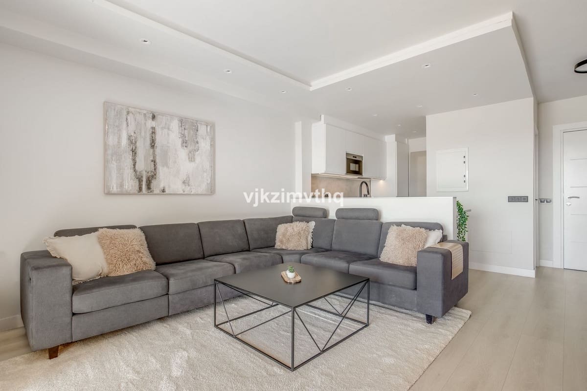 3 soveværelse Semi-Rækkehus til salg i Benalmadena - € 490.000 (Ref: 9479759)