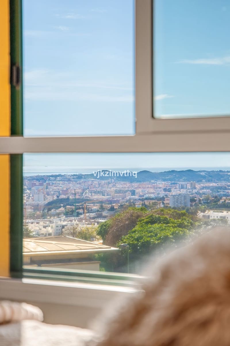 3 soveværelse Semi-Rækkehus til salg i Benalmadena - € 490.000 (Ref: 9479759)