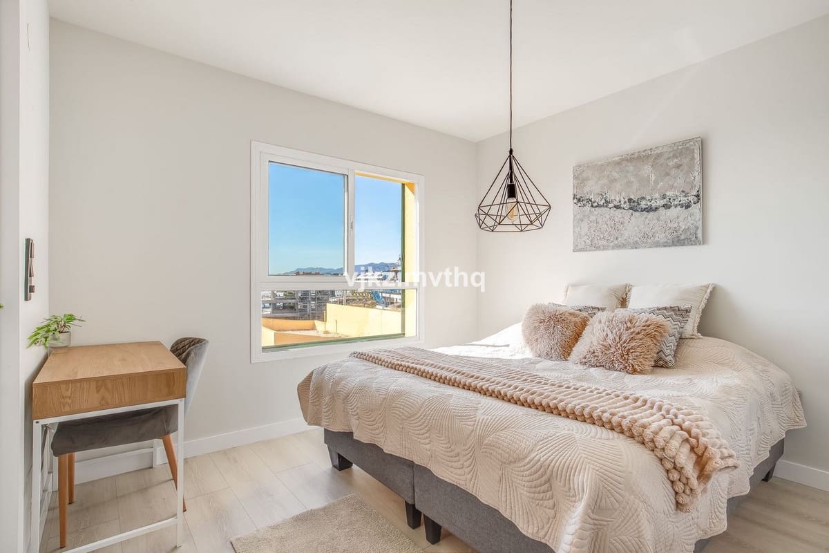 3 soveværelse Semi-Rækkehus til salg i Benalmadena - € 490.000 (Ref: 9479759)