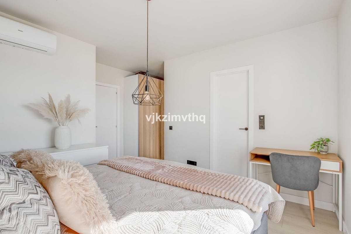 3 soveværelse Semi-Rækkehus til salg i Benalmadena - € 490.000 (Ref: 9479759)