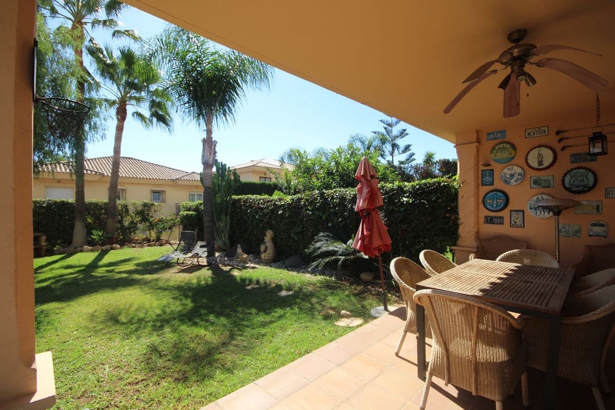 Pareado de 3 habitaciones en Riviera del Sol en venta - 490.000 € (Ref: 9479760)