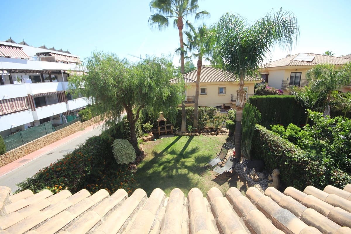 Pareado de 3 habitaciones en Riviera del Sol en venta - 490.000 € (Ref: 9479760)