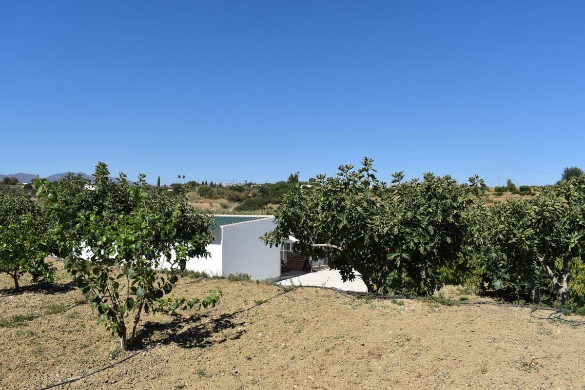 2 bedroom Finca/Country House for sale in Alhaurin el Grande with pool - € 490,000 (Ref: 9479761)