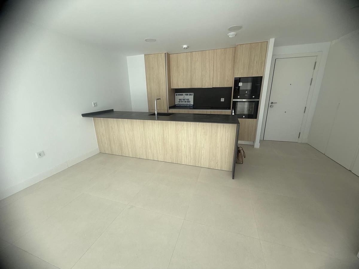 2 bedroom Apartment for sale in Fuengirola with pool garage - € 495,000 (Ref: 9479769)