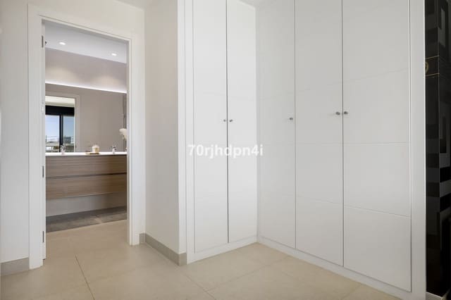 2 sypialnia Apartament na sprzedaż w Centro, Estepona z basenem garażem - 495 000 € (Ref: 9479770)