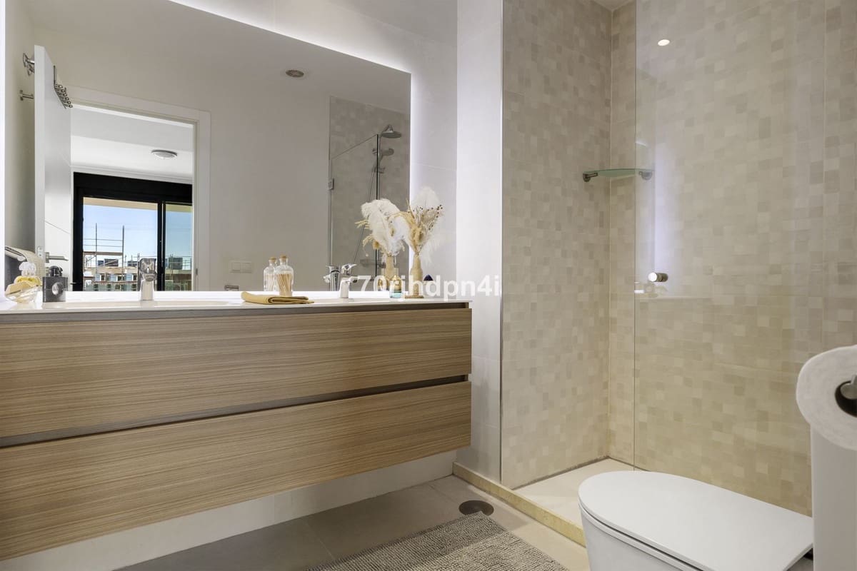 2 sypialnia Apartament na sprzedaż w Estepona z basenem garażem - 495 000 € (Ref: 9479770)