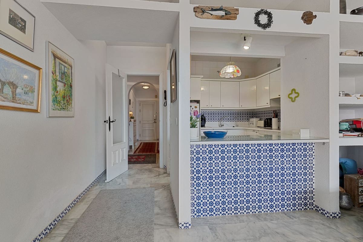 3 soveværelse Lejlighed til salg i Fuengirola med swimmingpool - € 495.000 (Ref: 9479771)