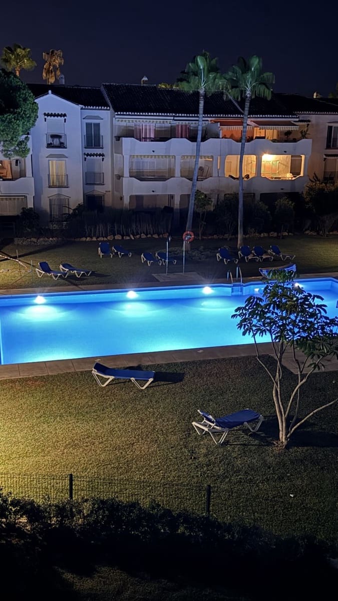 2 soveværelse Penthouse til salg i New Golden Mile med swimmingpool - € 495.000 (Ref: 9479774)