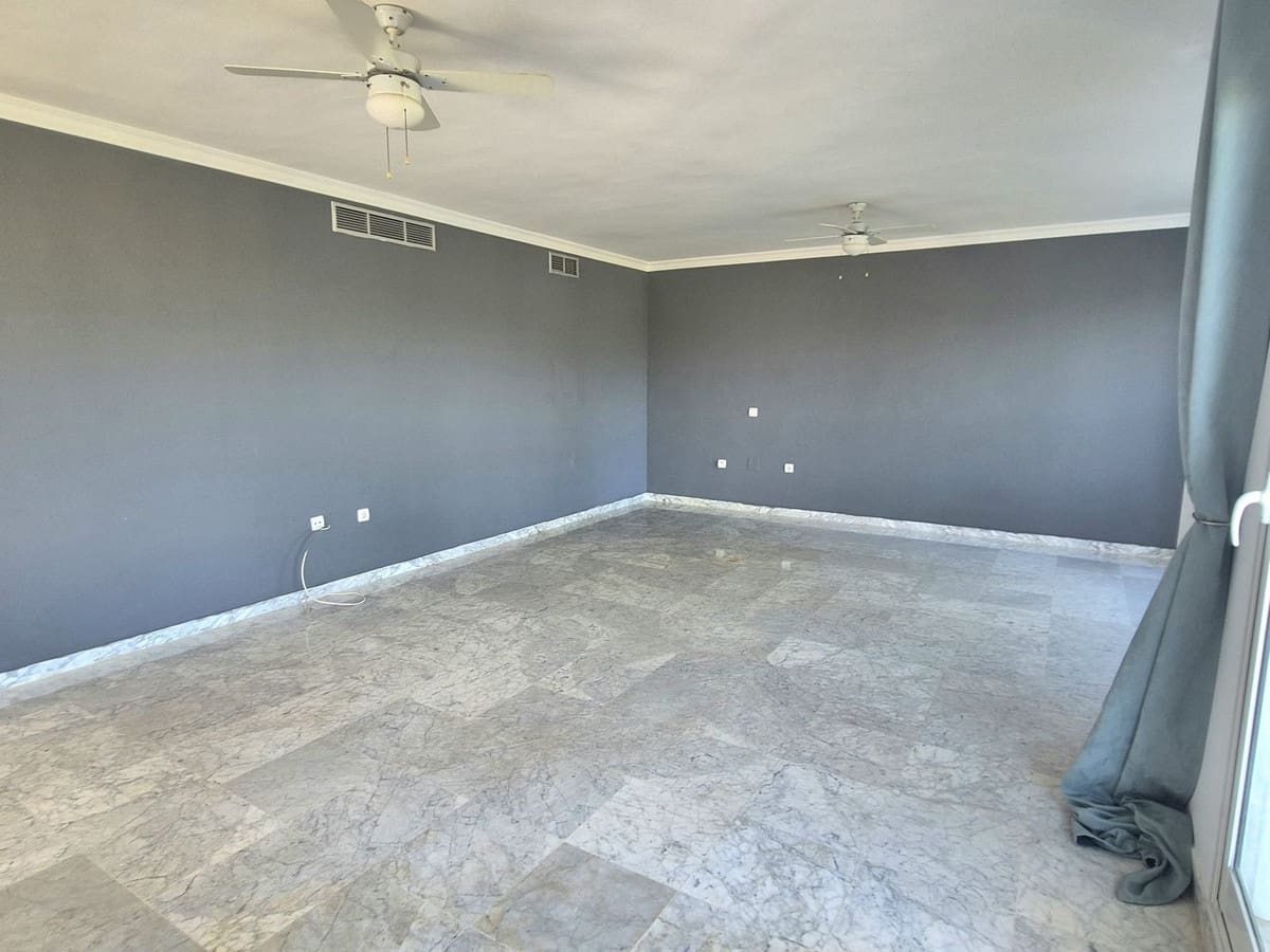 3 bedroom Semi-detached Villa for sale in Alhaurin Golf with pool - € 495,000 (Ref: 9479776)