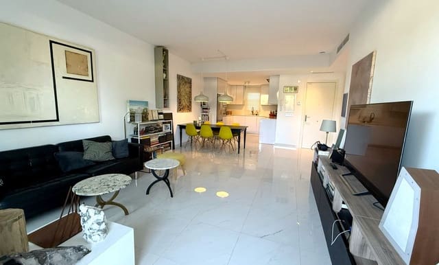 3 bedroom Apartment for sale in Cancelada, Estepona with pool - € 499,000 (Ref: 9479786)