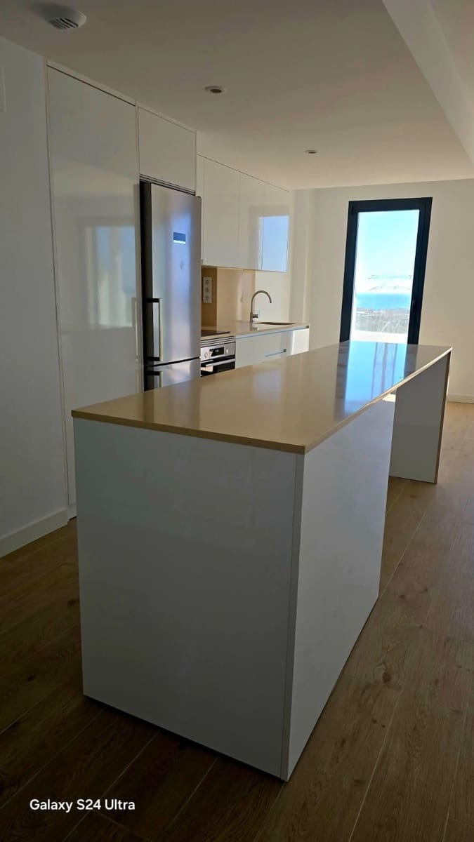 Apartamento de 3 habitaciones en Estepona en venta con piscina - 499.000 € (Ref: 9479789)