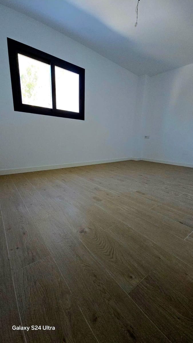 Apartamento de 3 habitaciones en Estepona en venta con piscina - 499.000 € (Ref: 9479789)