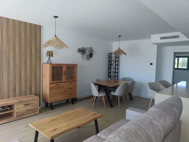 Apartamento de 3 habitaciones en Centro, Estepona en venta con piscina - 499.000 € (Ref: 9479789)