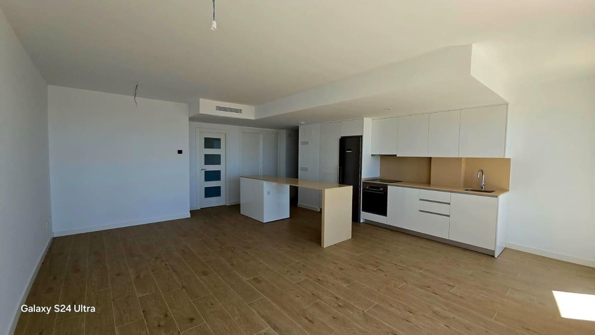 Apartamento de 3 habitaciones en Estepona en venta con piscina - 499.000 € (Ref: 9479789)