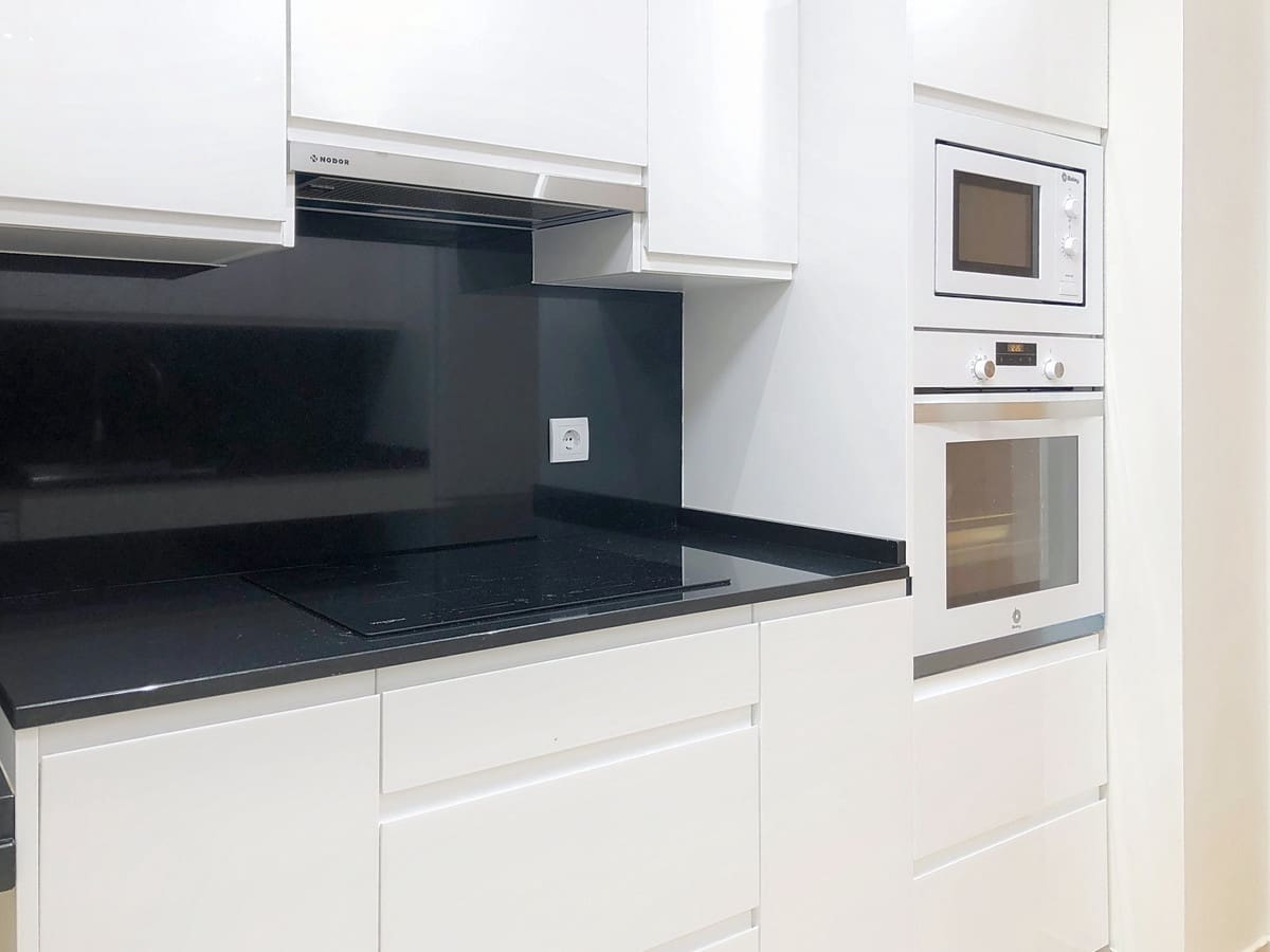 3 Zimmer Apartment zu verkaufen in Estepona mit Pool - 499.000 € (Ref: 9479790)