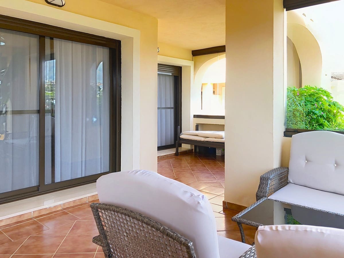 3 Zimmer Apartment zu verkaufen in Estepona mit Pool - 499.000 € (Ref: 9479790)