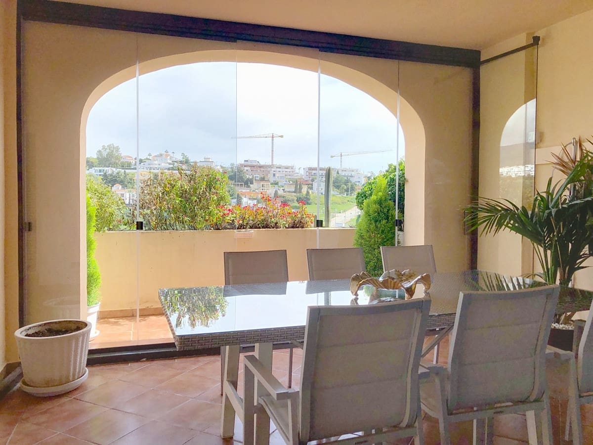 3 Zimmer Apartment zu verkaufen in Estepona mit Pool - 499.000 € (Ref: 9479790)