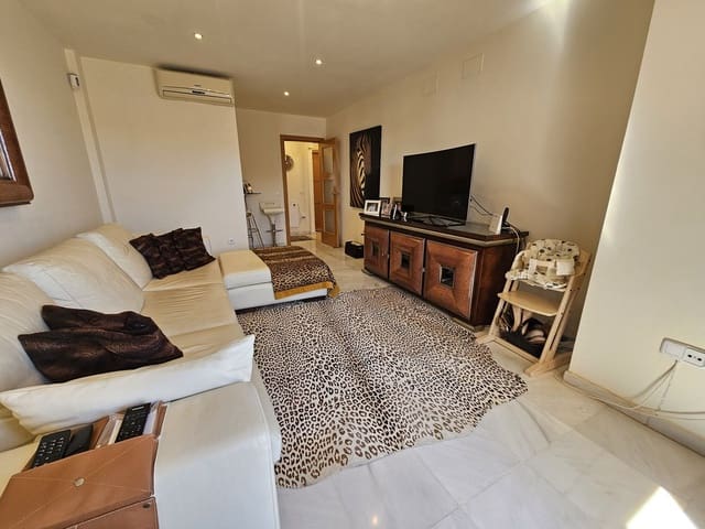 2 bedroom Penthouse for sale in La Cala de Mijas, Mijas with pool - € 499,000 (Ref: 9479792)