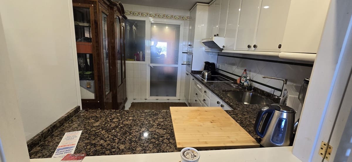 2 bedroom Penthouse for sale in Estepona - € 499,000 (Ref: 9479796)