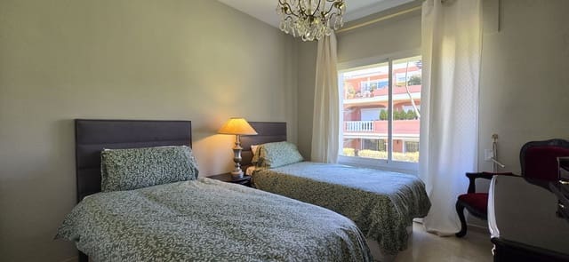 2 bedroom Penthouse for sale in Centro, Estepona - € 499,000 (Ref: 9479796)