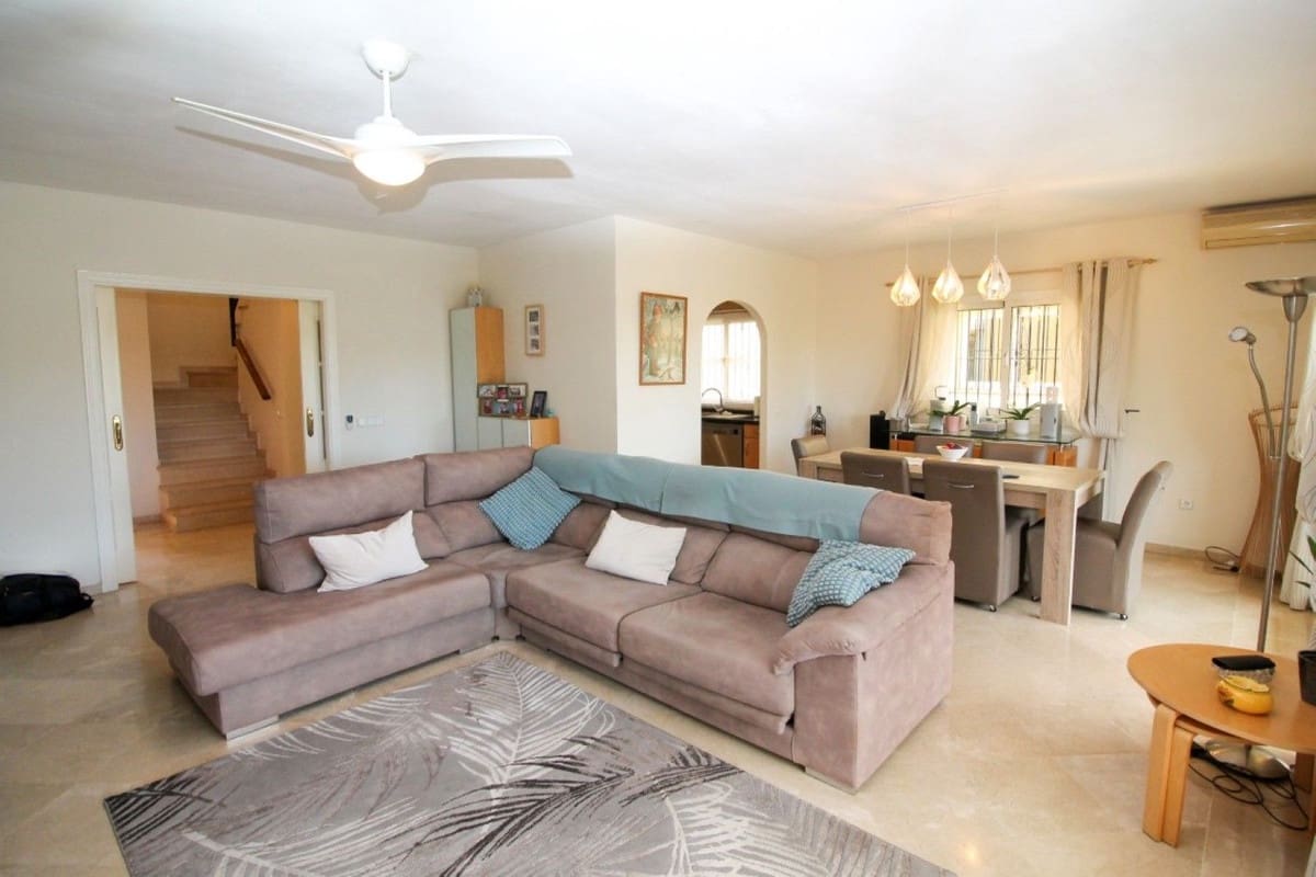 Casa de 3 habitaciones en Riviera del Sol en venta con piscina - 499.500 € (Ref: 9479802)