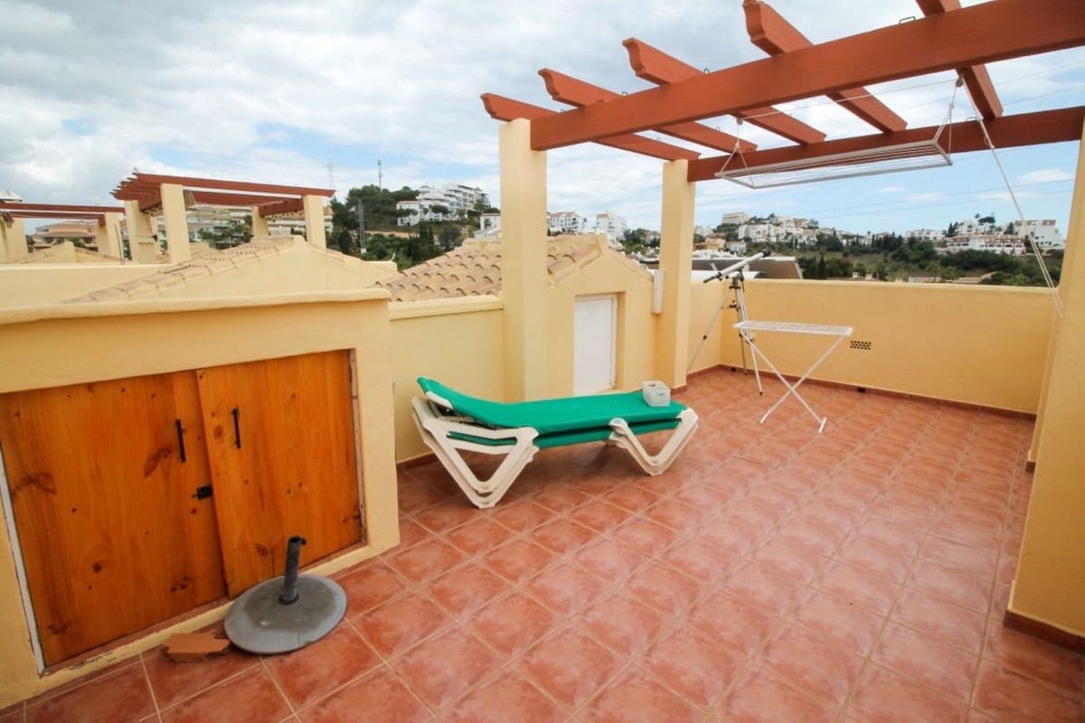 Casa de 3 habitaciones en Riviera del Sol en venta con piscina - 499.500 € (Ref: 9479802)
