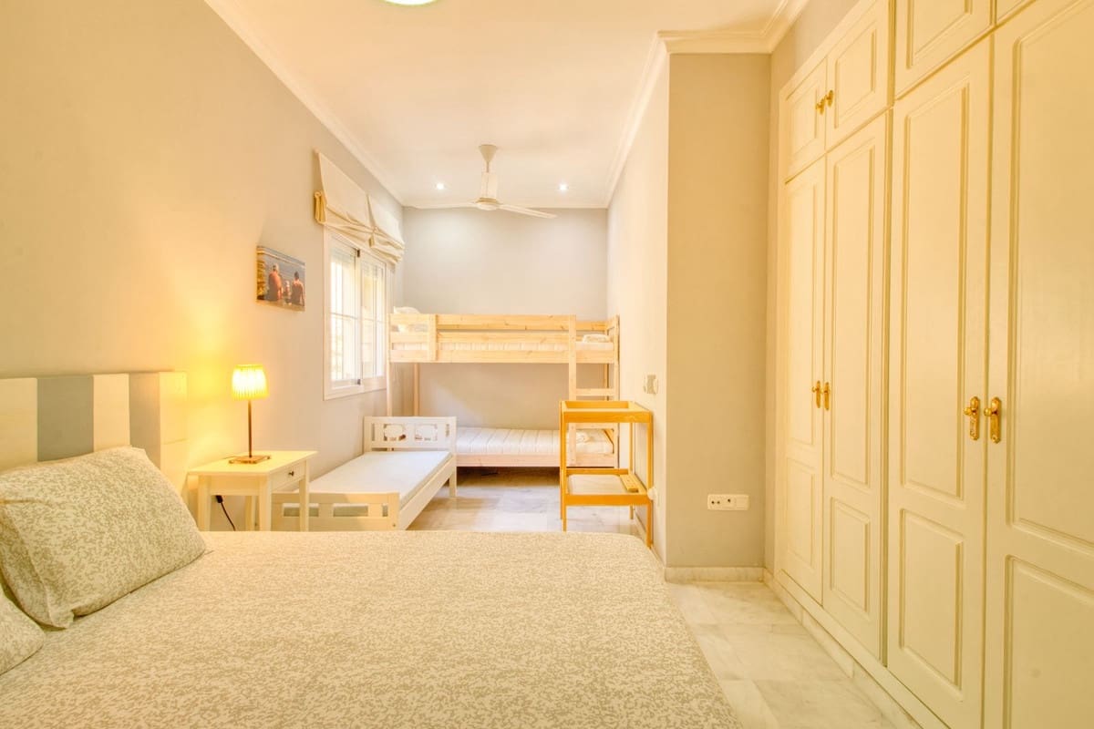 3 sypialnia Apartament na sprzedaż w Manilva z basenem - 500 000 € (Ref: 9479805)