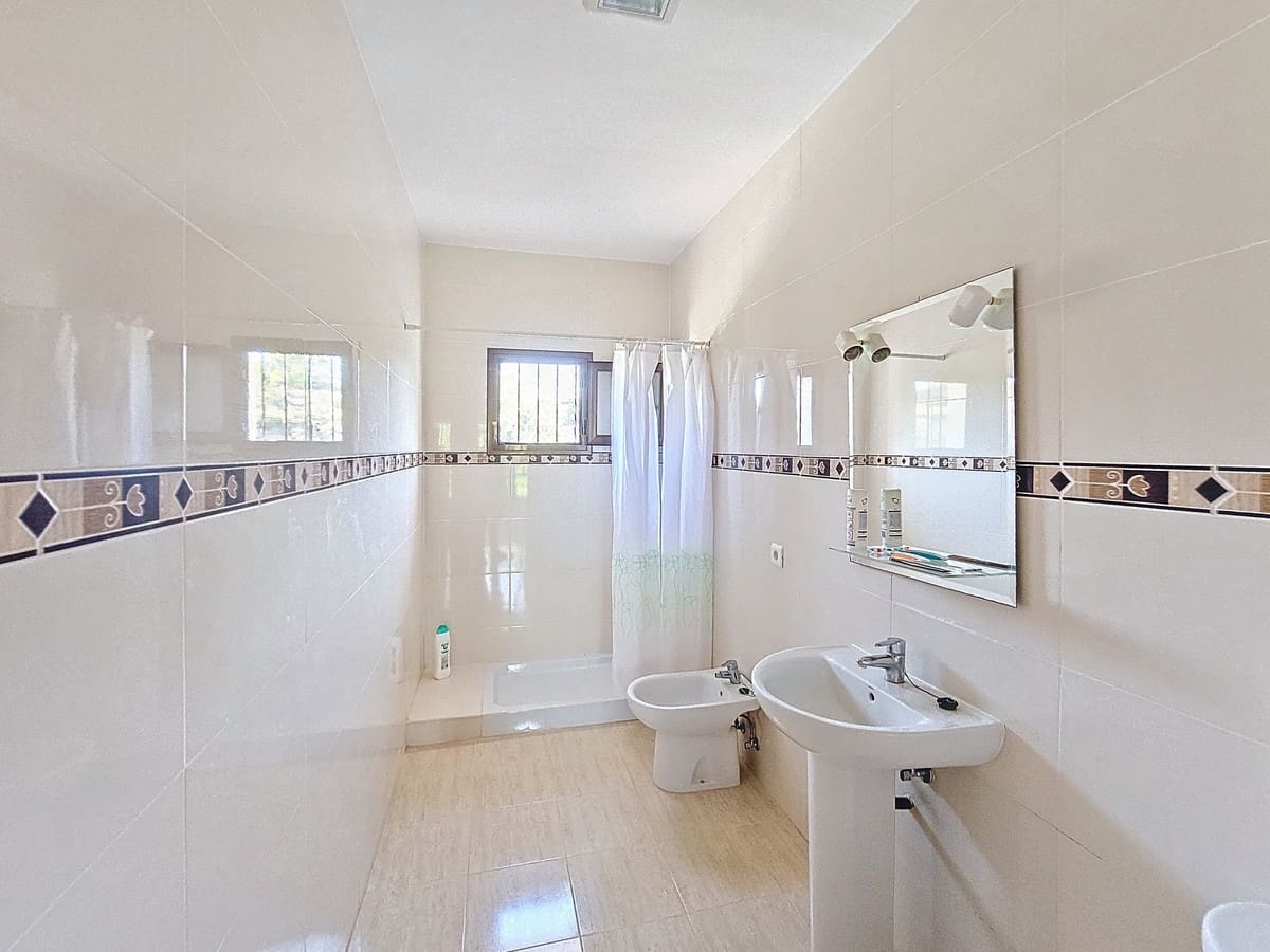 3 makuuhuone Maalaistalo myytävänä paikassa El Padron - 505 000 € (Ref: 9479810)