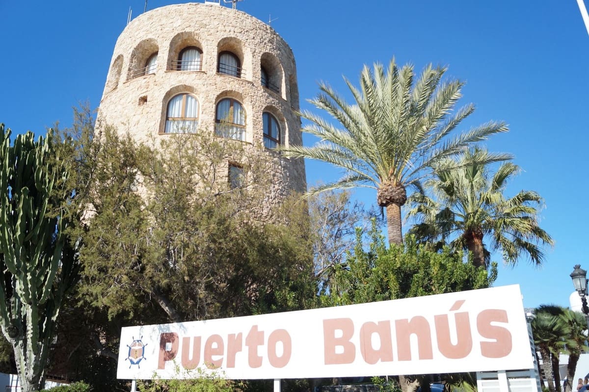 2 bedroom Apartment for sale in Puerto Banus with pool - € 510,000 (Ref: 9479812)