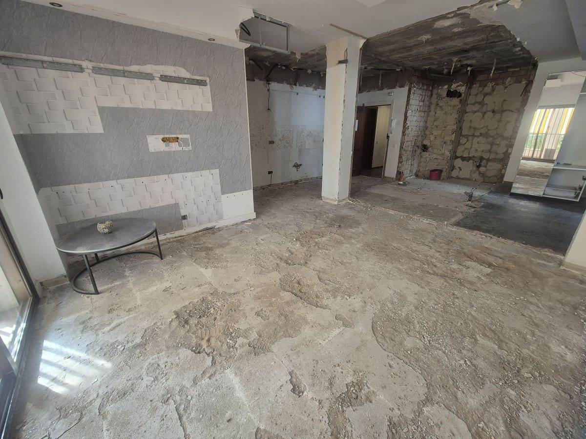 2 bedroom Apartment for sale in Puerto Banus with pool - € 510,000 (Ref: 9479812)