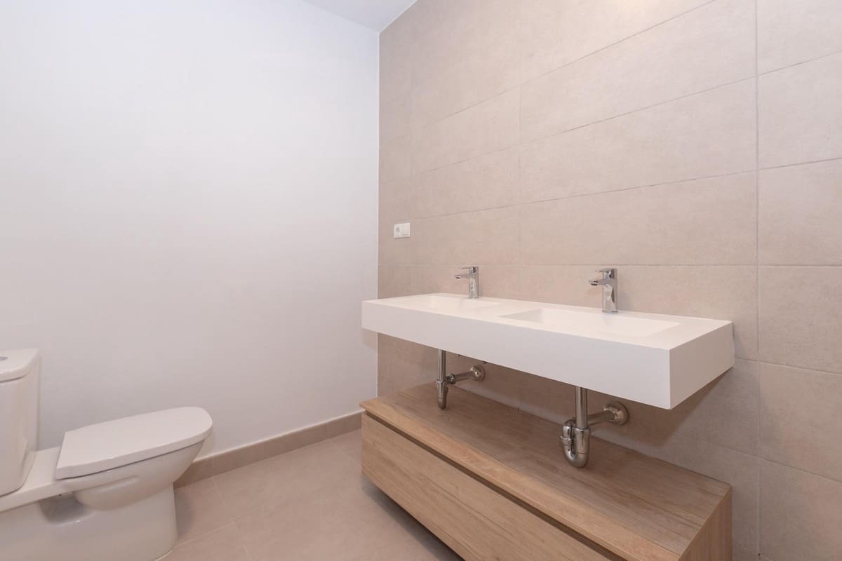 2 soveværelse Penthouse til salg i Estepona med swimmingpool garage - € 510.000 (Ref: 9479813)