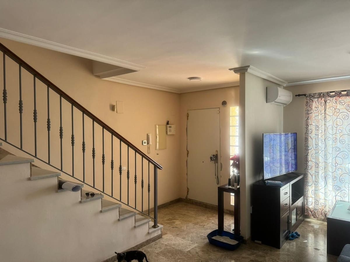 3 bedroom Semi-detached Villa for sale in Torremolinos - € 519,000 (Ref: 9479818)