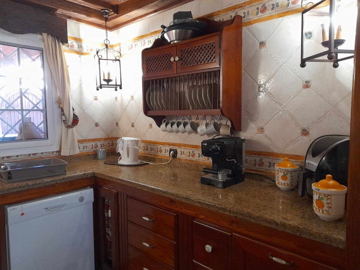 3 soverom Hus til salgs i Las Lagunas de Mijas med garasje - € 520 000 (Ref: 9479821)