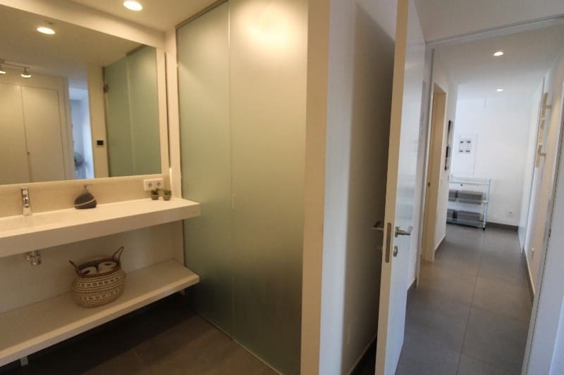 2 bedroom Apartment for sale in Fuengirola with pool garage - € 525,000 (Ref: 9479825)