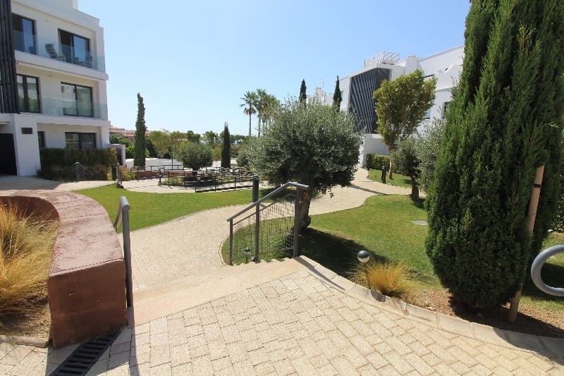 2 bedroom Apartment for sale in Fuengirola with pool garage - € 525,000 (Ref: 9479825)