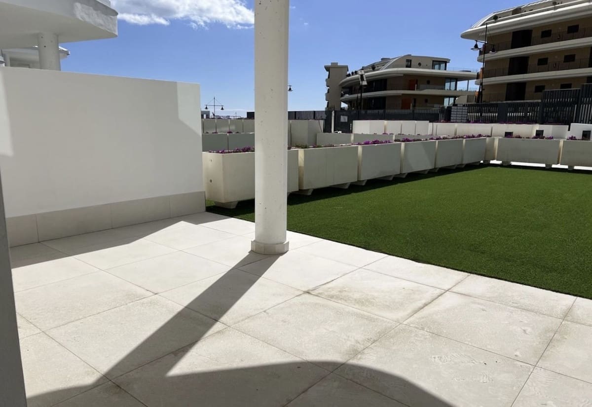 3 makuuhuone Huoneisto myytävänä paikassa Fuengirola mukana uima-altaan - 525 000 € (Ref: 9479826)