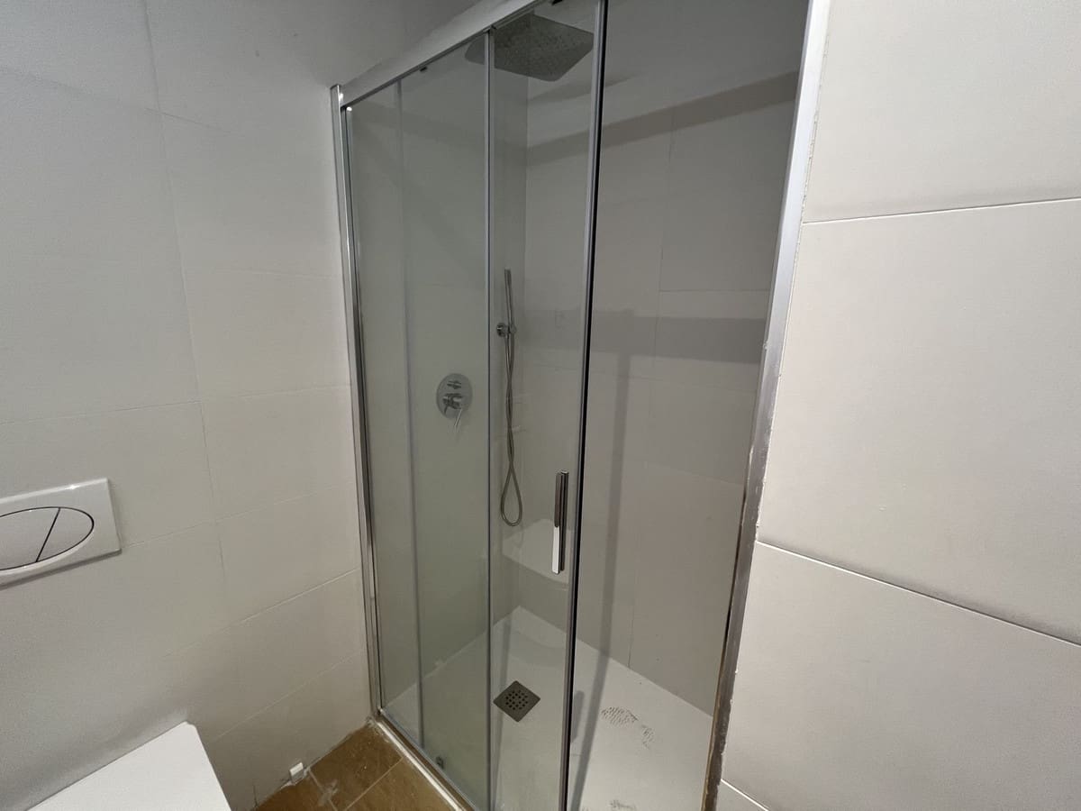 3 makuuhuone Huoneisto myytävänä paikassa Fuengirola mukana uima-altaan - 525 000 € (Ref: 9479826)