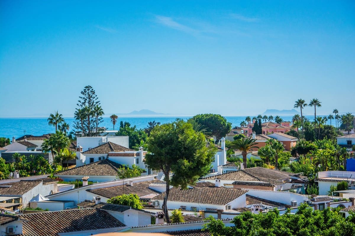 2 bedroom Penthouse for sale in Cancelada with pool - € 525,000 (Ref: 9479829)